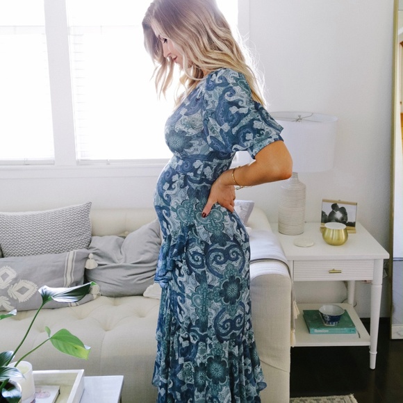 Ever New Dresses & Skirts - Blue ruffled Ever New maxi dress (non maternity)